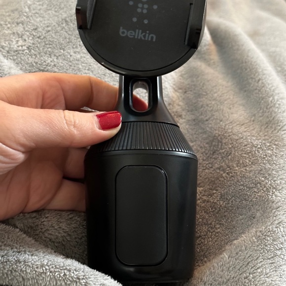 Belkin cup holder car mount - Picture 2 of 4
